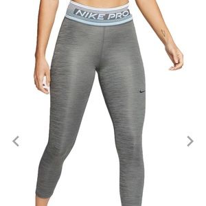 Nike pro Capri tights